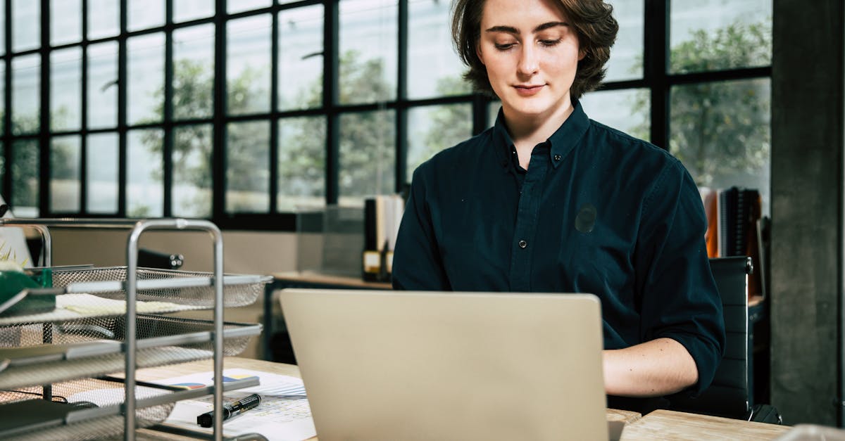 Best Employer of Record (EOR) Services in 2026: Remote, Deel, Oyster & More